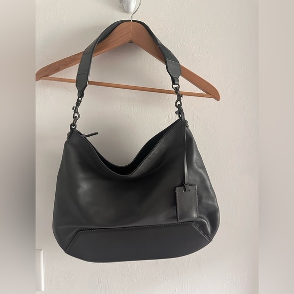 IACUCCI Leather Shoulder Bag Patchwork in Gray - Picture 2 of 13